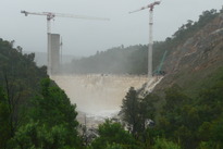 12Mar02-Cotter_Scrivener_Dam_Spills