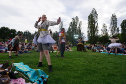 20Feb14-Lakespeare in Tuggeranong Town Park